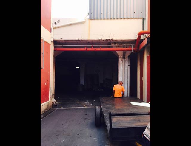 857M² WAREHOUSE TO LET IN PAARDEN EILAND